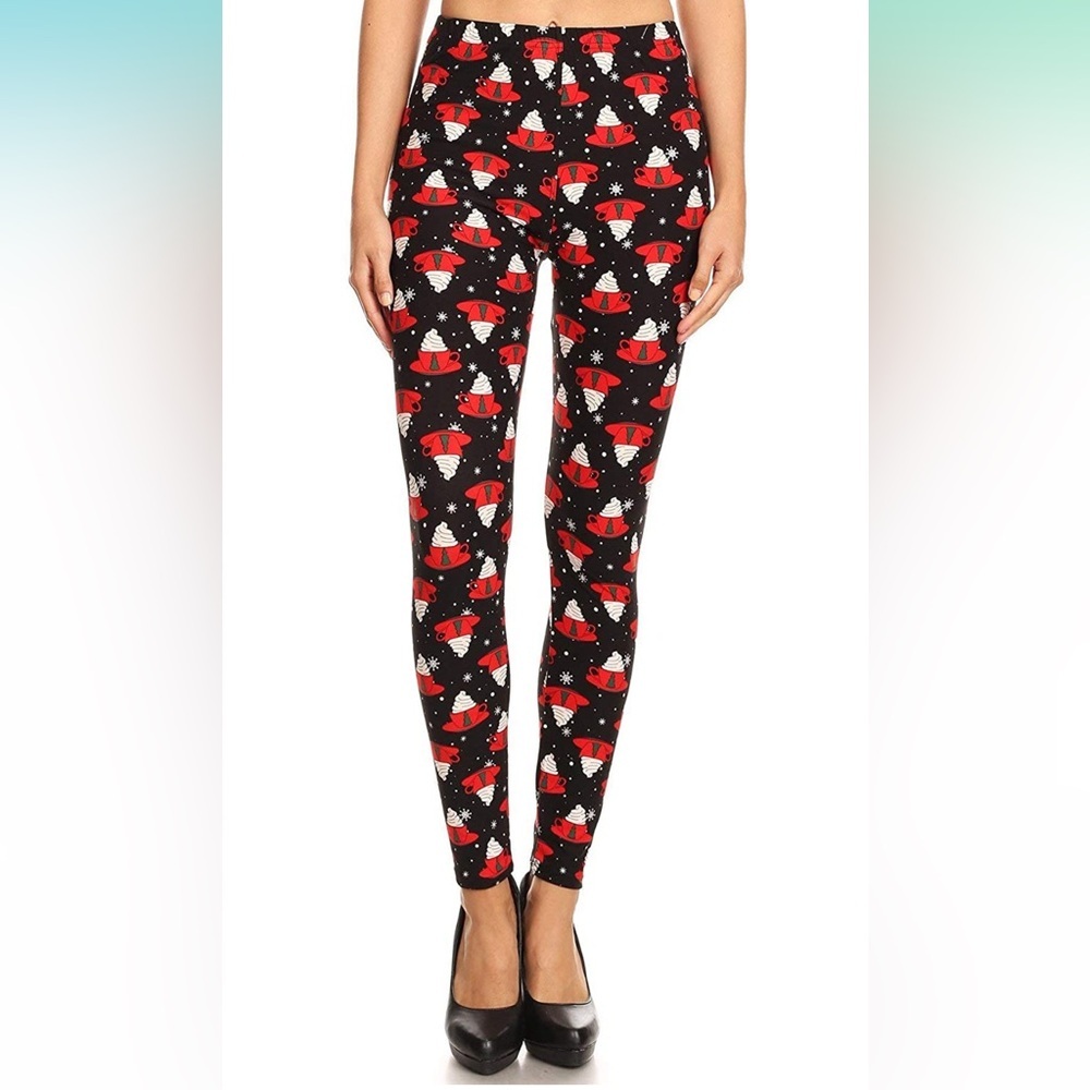 Christmas Coffee Cups   Super Buttery Soft Leggings- Plus Size 12-18 Curvy Size.